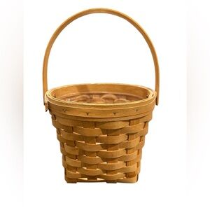Longaberger round Basket with swing Handle, square bottom &protective li…